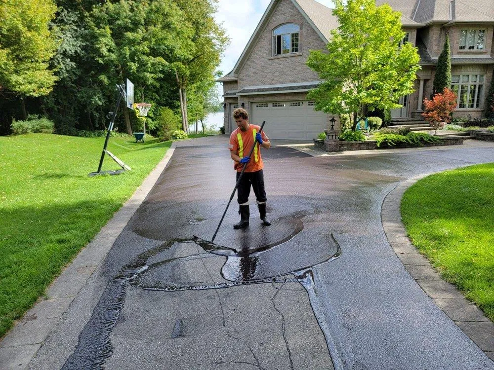 Local Blacktop Sealing